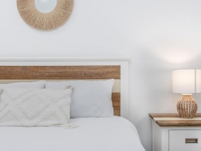 The Laneway Villas by Burleigh Letting Company